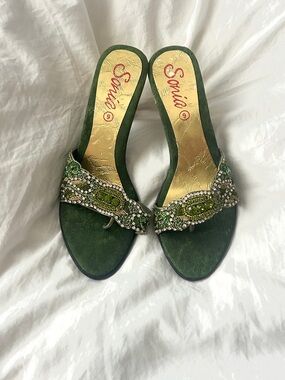 Vintage Green Beaded Kitten Heels